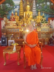 20231123074453.jpg -  คุณครูกลุ่มสาระสังคมฯ. เป็นตัวแทนรับมอบป้ายนิทรรศการสื่อความรู้หลักธรรมสอนทางพระพุทธศาสนา | https://ssl.ac.th