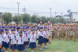 20231124071733(2).jpg - ผู้กำกับลูกเสือ ลูกเสือและเนตรนารีโรงเรียนสันทรายหลวง ร่วมถวายราชสดุดีรัชกาลที่ 6 เนื่องในวันวันพระมหาธีราชเจ้า | https://ssl.ac.th