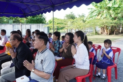 20231209120001.jpg -  พิธีขึ้นศาลพระภูมิเจ้าที่ใหม่ ที่โรงเรียนสันทรายหลวง แผนกอนุบาล | https://ssl.ac.th
