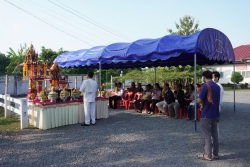 20231209120004.jpg -  พิธีขึ้นศาลพระภูมิเจ้าที่ใหม่ ที่โรงเรียนสันทรายหลวง แผนกอนุบาล | https://ssl.ac.th