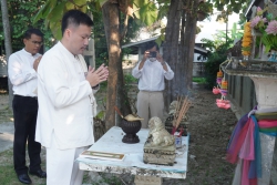 20231209120046.jpg -  พิธีขึ้นศาลพระภูมิเจ้าที่ใหม่ ที่โรงเรียนสันทรายหลวง แผนกอนุบาล | https://ssl.ac.th
