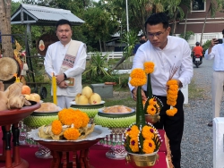 20231209120208.jpg -  พิธีขึ้นศาลพระภูมิเจ้าที่ใหม่ ที่โรงเรียนสันทรายหลวง แผนกอนุบาล | https://ssl.ac.th