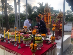 20231209120222.jpg -  พิธีขึ้นศาลพระภูมิเจ้าที่ใหม่ ที่โรงเรียนสันทรายหลวง แผนกอนุบาล | https://ssl.ac.th