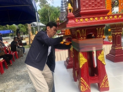 20231209120230.jpg -  พิธีขึ้นศาลพระภูมิเจ้าที่ใหม่ ที่โรงเรียนสันทรายหลวง แผนกอนุบาล | https://ssl.ac.th