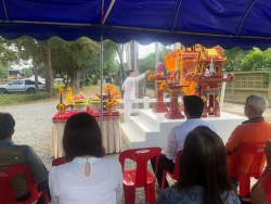 20231209120233.jpg -  พิธีขึ้นศาลพระภูมิเจ้าที่ใหม่ ที่โรงเรียนสันทรายหลวง แผนกอนุบาล | https://ssl.ac.th