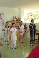 20231219022521.jpg - ผู้บริหารและคณะครูร่วมส่งท่านรองฯ นัยน์ปพร ปานกลัด และครูคำนึง  วงศ์ใหญ่ รับตำแหน่งผู้อำนวยการโรงเรียน | https://ssl.ac.th