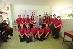 20231219022544.jpg - ผู้บริหารและคณะครูร่วมส่งท่านรองฯ นัยน์ปพร ปานกลัด และครูคำนึง  วงศ์ใหญ่ รับตำแหน่งผู้อำนวยการโรงเรียน | https://ssl.ac.th