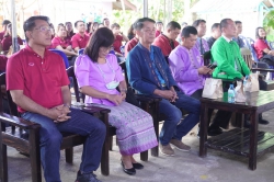 20231219022552.jpg - ผู้บริหารและคณะครูร่วมส่งท่านรองฯ นัยน์ปพร ปานกลัด และครูคำนึง  วงศ์ใหญ่ รับตำแหน่งผู้อำนวยการโรงเรียน | https://ssl.ac.th