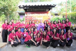 20231219022556(2).jpg - ผู้บริหารและคณะครูร่วมส่งท่านรองฯ นัยน์ปพร ปานกลัด และครูคำนึง  วงศ์ใหญ่ รับตำแหน่งผู้อำนวยการโรงเรียน | https://ssl.ac.th