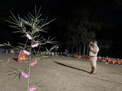 20240104020319.jpg - ผอ.ประพันธ์ ทองหนัก เป็นประธานคืนชุมนุมรอบกองไฟกิจกรรมเข้าค่ายลูกเสือ-เนตรนารี ป.6 | https://ssl.ac.th