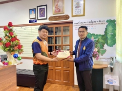 20240108032348.jpg - สวัสดีปีใหม่ 2567 ท่านผอ.เขตฯและท่านรองฯ | https://ssl.ac.th
