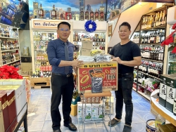 20240113030038.jpg - ขอบคุณผู้ใหญ่ใจที่มอบของขวัญ ของรางวัลสำหรับจัดกิจกรรมวันเด็ก ปี 2567 | https://ssl.ac.th