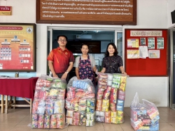 20240113030039.jpg - ขอบคุณผู้ใหญ่ใจที่มอบของขวัญ ของรางวัลสำหรับจัดกิจกรรมวันเด็ก ปี 2567 | https://ssl.ac.th