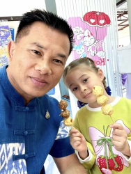 20240226025354.jpg - ขออนุโมทนาบุญฯ กับ ลูกชิ้น วัญนา และ ลูกชิ้นยายบุญเสริม ที่มอบลูกชิ้น,หมูยอ ให้กับคณะครูฯ และเด็กๆ อนุบาล | https://ssl.ac.th