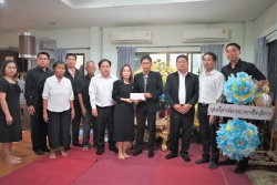 20240315071258.jpg - ผู้บริหารและตัวแทนคณะครูร่วมวางหรีดเคารพศพแสดงความเสียใจต่อการจากไปของคุณครูยุพา มหาวรรณ | https://ssl.ac.th