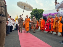 20240327031320.jpg - ผอ.ประพันธ์ ทองหนัก พร้อมทีมบริหารตัวแทนคณะครู นักเรียนร่วมงานฉลองพัดยศ ท่านพระครูฯโกศลธรรมวิจัย (ชั้นพิเศษ)เจ้าอาวาสวัดข้าวแท่นหลวง | https://ssl.ac.th