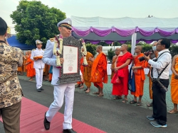20240327031321.jpg - ผอ.ประพันธ์ ทองหนัก พร้อมทีมบริหารตัวแทนคณะครู นักเรียนร่วมงานฉลองพัดยศ ท่านพระครูฯโกศลธรรมวิจัย (ชั้นพิเศษ)เจ้าอาวาสวัดข้าวแท่นหลวง | https://ssl.ac.th