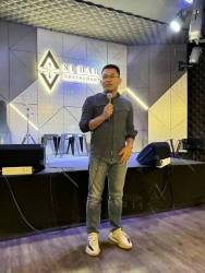 20240330091043.jpg - ทีมงานสันทรายหลวงร่วมรับประทานอาหารค่ำและรื่นเริงสนุกสนานร่วมกัน  | https://ssl.ac.th