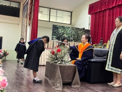 20240408032815.jpg - โรงเรียนสันทรายหลวงให้บริการแก่โรงเรียนอนุบาลวรสินป์ในพิธีมอบใบประกาศนียบัตรของนักเรียนชี้นอนุบาล 3 | https://ssl.ac.th