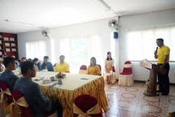 20240525034621.jpg - โรงเรียนสันทรายหลวงยินดีคุณครูแสงอรุณ หลักบุญนิธิ เนื่องในโอกาสบรรจุแต่งตั้งเข้ารับราชการ | https://ssl.ac.th