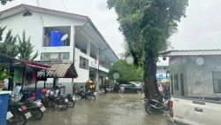 20240630051542.jpg - เหตุการณ์น้ำท่วมโรงเรียน เนื่องจากน้ำระบายไม่ทัน | https://ssl.ac.th