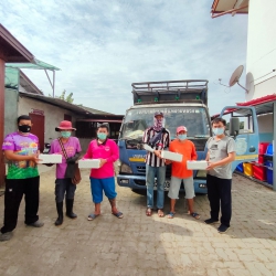 20220113073058.jpg - สวัสดีปีใหม่ จนท.เก็บขยะ โรงเรียน | https://ssl.ac.th