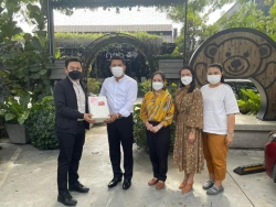 20220113073232(1).jpg - ทีม.บริหารโรงเรียนสันทรายหลวงกราบสวัสดีปีใหม่ บุคคลสำคัญ | https://ssl.ac.th