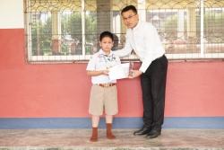 20240815025725(10).jpg - มอบเกียรติบัตรหนูน้อยยอดนักออม ประจำเดือน กรกฎาคม 2567 | https://ssl.ac.th